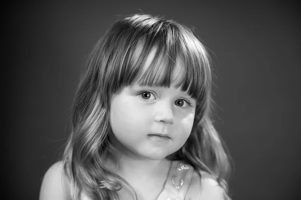 Mignon portrait de petite fille — Photo