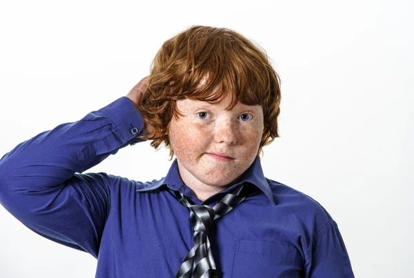 Berbintik-bintik anak laki-laki rambut merah — Stok Foto