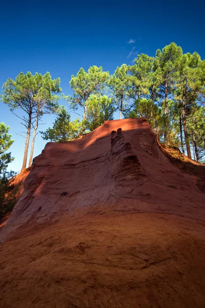 Rocas rojas de jaune en Roussilon —  Fotos de Stock