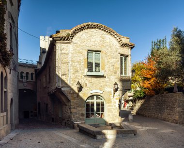 sokak görünümü Carcassonne, Fransa. Yaz.