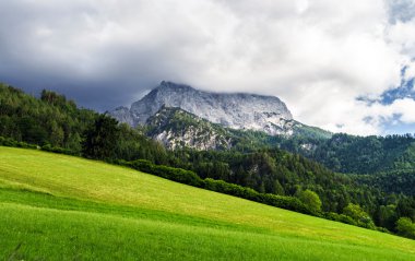güzel alps kayalarda