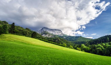 güzel alps kayalarda