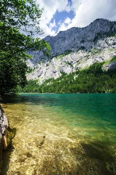 Gyönyörű tó-osztrák hegység — Stock Fotó
