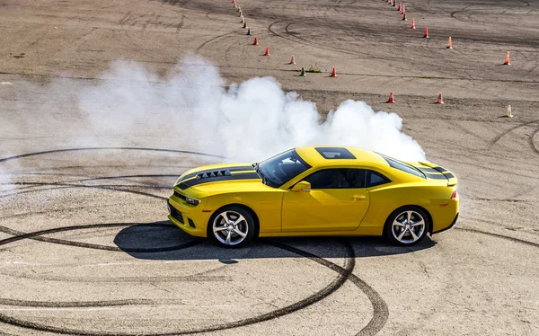 Luxury yellow sport car — Stock Photo, Image