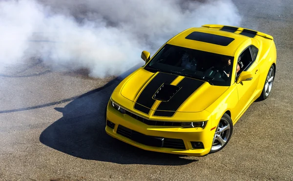 Luxury yellow sport car — Stock Photo, Image