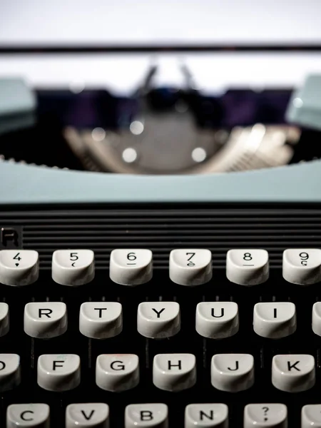 Vintage Typewriter Writer Author Tool Inspiration Creativity Black Background Close — Stock Photo, Image