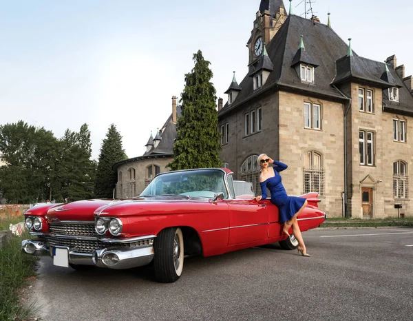 Oldtimer Red Cadillac Beautiful Young Girl France — стоковое фото