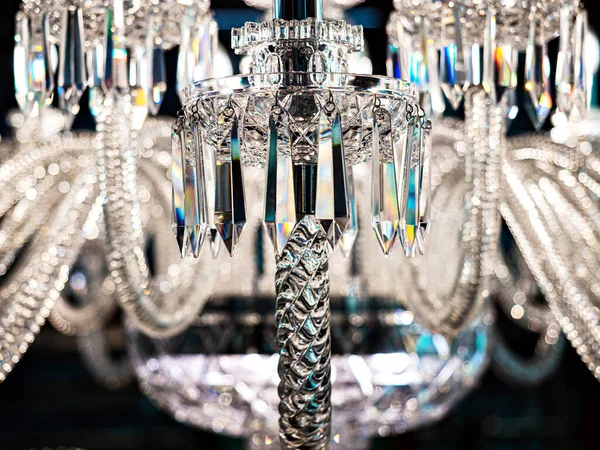 华丽华丽的巨大的水晶吊灯 阿尔萨斯 — 图库照片