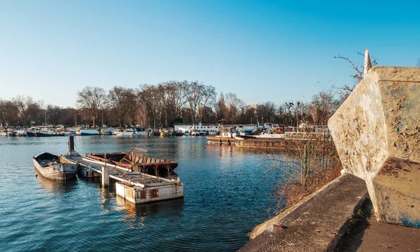 Starý Přístav Opuštěné Budovy Mosty Graffiti Zdech Domů Štrasburku Francie — Stock fotografie