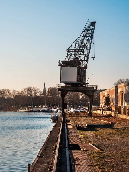 Stary Port Opuszczone Budynki Mosty Graffiti Ścianach Domów Strasburgu Francja — Zdjęcie stockowe