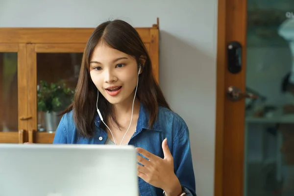 Education Literacy Concept College Student Girl Video Call Teacher While — Fotografia de Stock