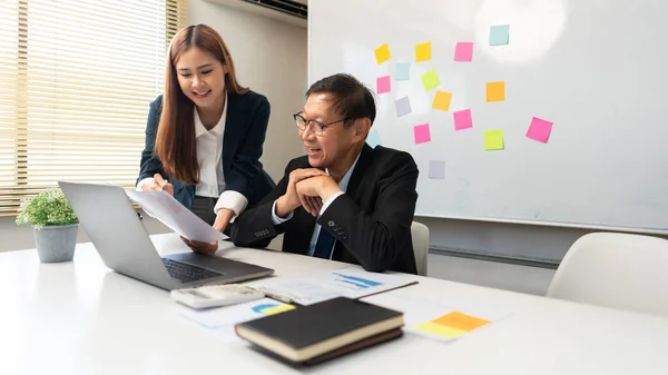 Business Partnership Concept Businesswoman Pointing Document Presenting Project Senior — Stok fotoğraf