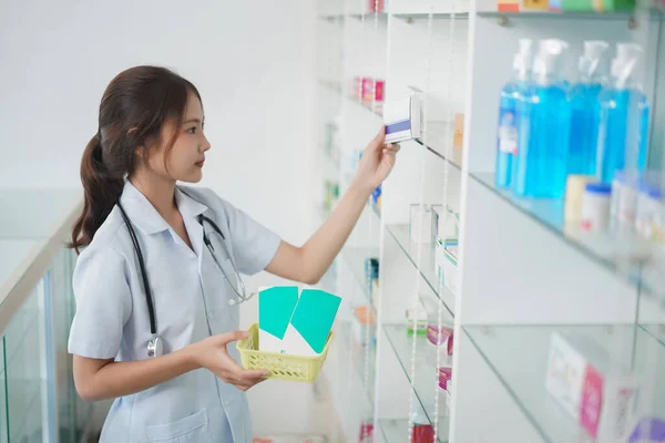 Medicine Health Concept Female Pharmacist Taking Medicine Boxes Shelves Basket — Fotografia de Stock