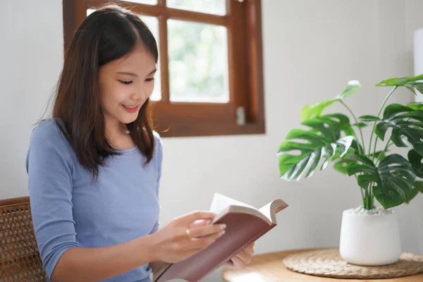 Work Home Concept Business Women Reading Book Relax Working Remotely — Stockfoto