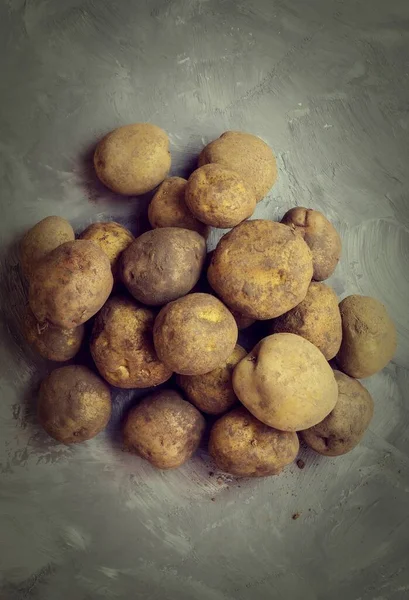 Fresh Whole Potatoes Rustic Table — Stock Photo, Image