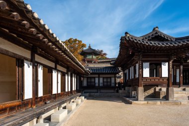 Güney Kore 'deki Joseon hanedanlığının Changdeokgung kraliyet sarayı.