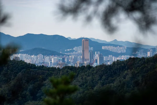 한국의 2021 산에서 바라본 — 스톡 사진