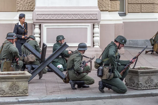 ODESSA, UKRAINE - APRIL 10: Members of the military history of t — Stock Photo, Image