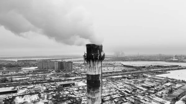 Filmed Drone Bird Eye View Thick Smoke Comes Industrial Chimney —  Fotos de Stock