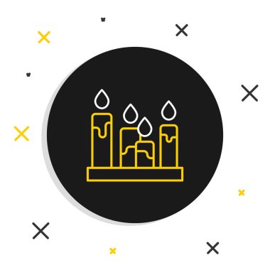 Satır Yanan mum simgesi beyaz arkaplanda izole edildi. Silindirik aromatik mum çubuğu ve yanan ateş. Mutlu Cadılar Bayramı Partisi. Renkli taslak konsepti. Vektör