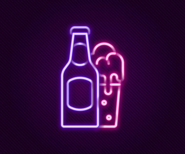 Parlayan neon hattı bira şişesi ve siyah arka planda izole edilmiş cam ikon. Alkol içeceği sembolü. Renkli taslak konsepti. Vektör
