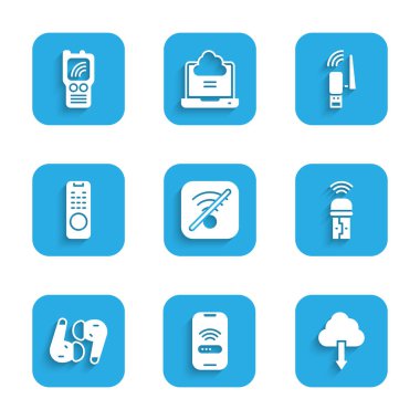 Kablosuz internet yok, kablosuz internet, kablosuz internet, kablosuz internet, bulut indirme, Usb adaptörü, kulaklık, uzaktan kumanda ve telsiz konuşma ikonu ayarla. Vektör