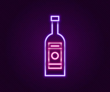 Parlayan neon hattı siyah arka planda izole edilmiş cam şişe votka ikonu. Renkli taslak konsepti. Vektör