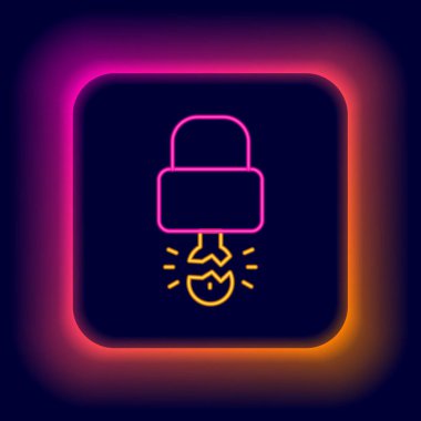 Parlayan neon hattı anahtarı siyah arkaplanda izole edilmiş asma kilit simgesinin içinde kırıldı. Asma kilit işareti. Güvenlik, güvenlik, koruma, gizlilik kavramı. Renkli taslak konsepti. Vektör