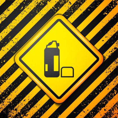 Sarı arkaplanda siyah tıraş köpüğü simgesi var. Tıraş köpüğü. Uyarı işareti. Vektör.