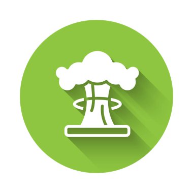 Beyaz Nükleer Patlama ikonu uzun gölge arkaplanı ile izole edildi. Atom bombası. Nükleer savaşın sembolü, dünyanın sonu. Yeşil daire düğmesi. Vektör