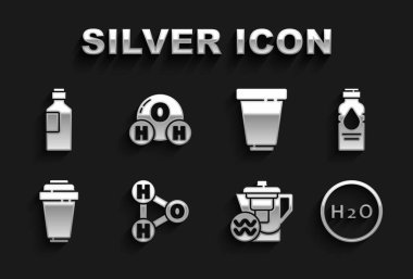 H2O, bir şişe su, filtresi, kartuşu ve simgesi olan su testi için kimyasal formülü ayarlayın. Vektör