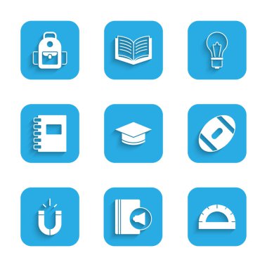 Mezuniyet şapkası, sesli kitap, iletki ızgarası, Amerikan futbolu, mıknatıs, spiral defter, fikri olan ampul ve okul sırt çantası ikonu. Vektör