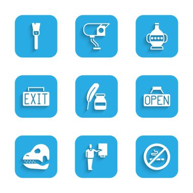 Tüy ve mürekkep hokkası, müze rehberi, sigara içilmez, Açık ile asılı tabela, dinozor kafatası, çıkış, antik amfora ve boya fırçası simgesi. Vektör