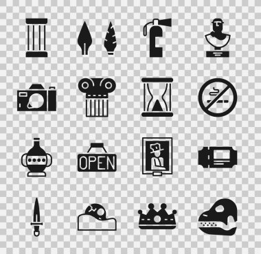 Dinazor kafatası, müze bileti, sigara içilmez, yangın söndürücü, antik sütun, fotoğraf makinesi ve kum ikonlu eski kum saati. Vektör