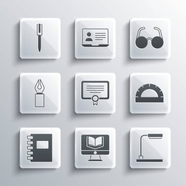 Çevrimiçi sınıf, masa lambası, açıölçer ızgarası, sertifika şablonu, spiral defter, dolmakalem ucu, kalem ucu ve gözlük simgesi ayarla. Vektör