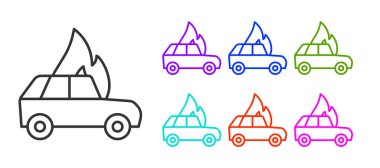 Siyah çizgi yanan araba simgesi beyaz arkaplanda izole edildi. Araba yanıyor. Araba alev ve dumanla kaplanmış. Simgeleri renklendirin. Vektör