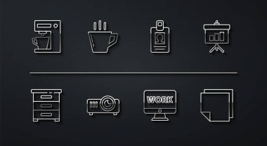 Satır kahve makinesi, dokümanlı çekmece, karton şema, Monitor metin çalışması, Film, film, medya projektörü, fincan, Post not etiketleri ve kimlik rozeti ikonu. Vektör