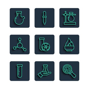 Test tüpü ve matara, mikroorganizmaları büyüteç altında, ayakta, radyasyonda, molekülde ve alkol ruh yakma ikonunda yerleştirin. Vektör
