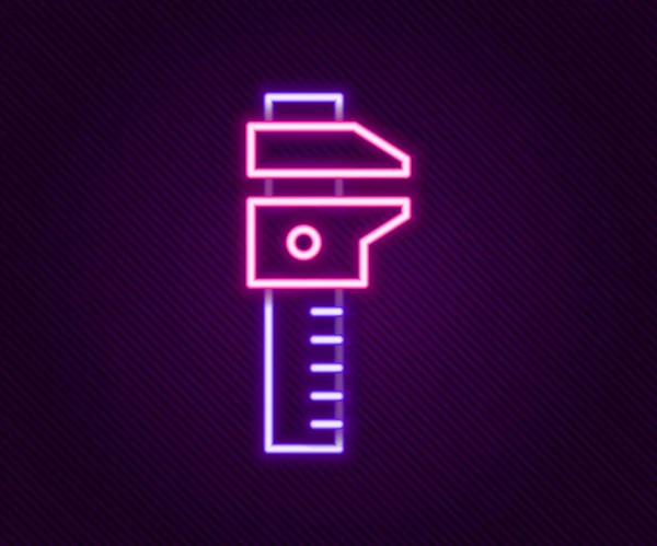 Gloeiende neon lijn Calliper of caliper en schaal pictogram geïsoleerd op zwarte achtergrond. Precisie meetinstrumenten. Kleurrijk concept. Vector — Stockvector