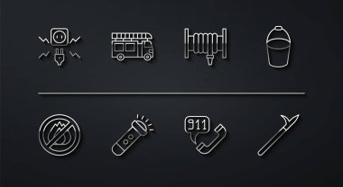 Elektrik kıvılcımı, yangın yok, yangın yok, yangın kovası, telefon 911 'i ara, el feneri, kamyon, metal mızrak direği ve hortum makarası ikonu. Vektör