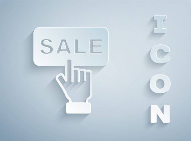 Kağıt kesiği Price etiketi ve gri arkaplanda izole edilmiş bir satış simgesi. Rozet fiyatına. Reklam etiketi indirimi. Kağıt sanatı tarzı. Vektör