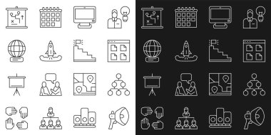 Megaphone, Hiyerarşi organizogram şeması, Tarayıcı dosyaları, Bilgisayar monitörü, Rocket, Worldwide, Planlama stratejisi konsepti ve bitiş bayrağı simgesiyle merdiven ayarlayın. Vektör