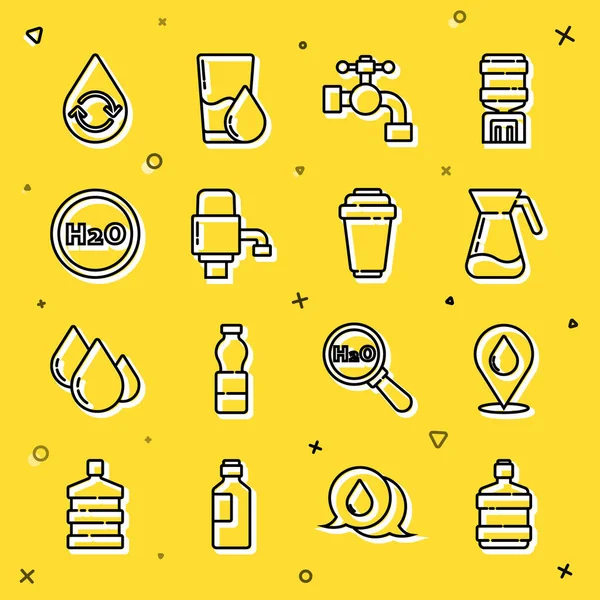 Büyük şişe temiz su, su damlası konumu, sürahi bardak, musluk, mekanik pompa, kimyasal formül H2O, geri dönüşüm suyu ve filtre kartuş simgesi. Vektör