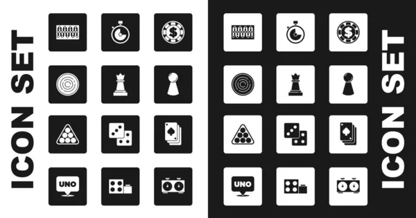Set Casino chip con dólar, Ajedrez, fichas de juego Checker, tablero, chip para tablero, cronómetro, cartas de juego y el icono de triángulo de bolas de billar. Vector — Vector de stock