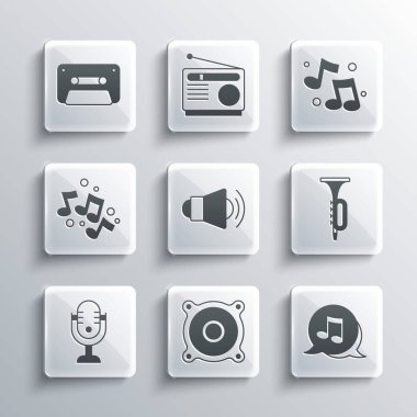 Stereo hoparlörü, müzik notası, ton, trompet, megafon, mikrofon, Retro ses teybi ve simge ayarla. Vektör