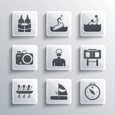 Windsurfing, Pusula, Spor Mekanik Skor Tablosu, Yüzücü, Kano kürek takımı sporları, Fotoğraf makinesi, Can yeleği ve Su topu ikonu. Vektör