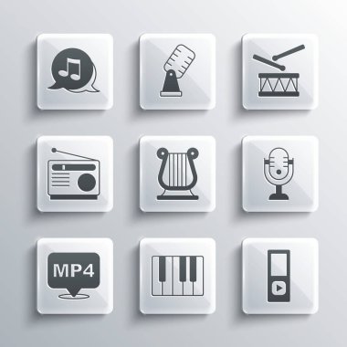 Set Music synthesizer, player, Mikrofon, Ancient Greek lyre, MP4 dosya dökümanı, Radio, note, tone and Drum with drum sticks simgesi. Vektör