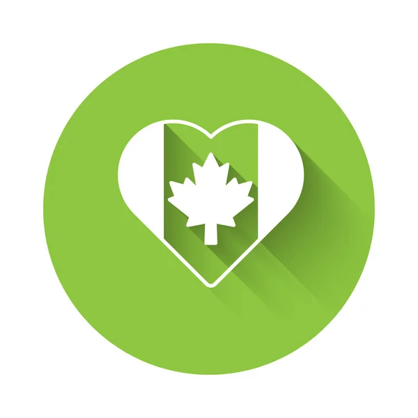 Beyaz Kalp, Kanada bayrağını uzun gölge arkaplanlı izole bir şekilde şekillendirdi. Kanada sembolünü seviyorum. Yeşil daire düğmesi. Vektör — Stok Vektör