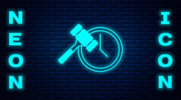 Glowing Neon Auction Hammer Icon Isolated Brick Wall Background Gavel — Stock Vector