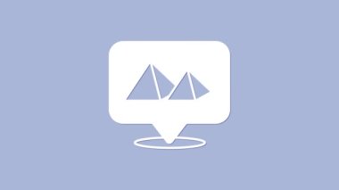 Beyaz Mısır piramitleri, mor arkaplanda izole edilmiş bir simge. Antik Mısır 'ın sembolü. 4K Video hareketli grafik canlandırması